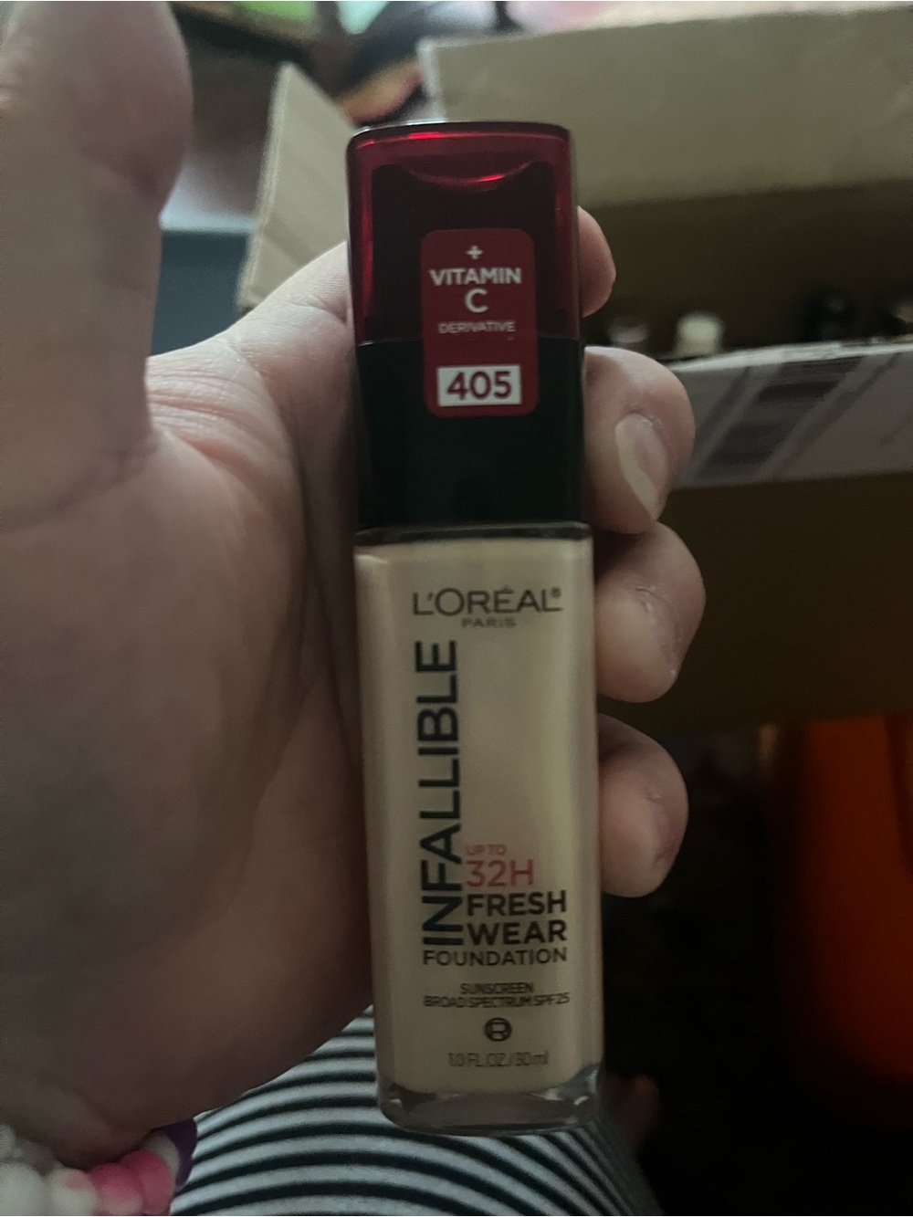 L'Oreal Infallible Fresh Wear Foundation - 405 Light Beige with Red Cap